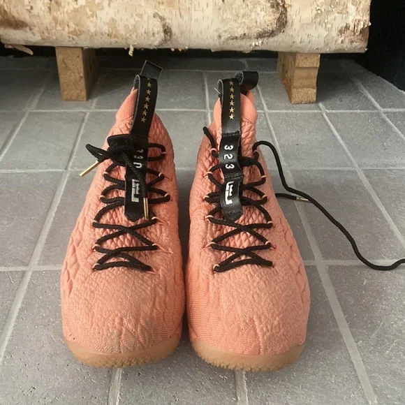 Nike Lebron 15 ‘Hollywood’ Mens Shoe Sz 11 REPLICA - Picture 2 of 5